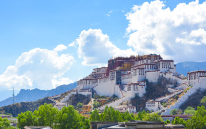 Lhasa Travel Guide: Temples, Culture and Tibet Tips