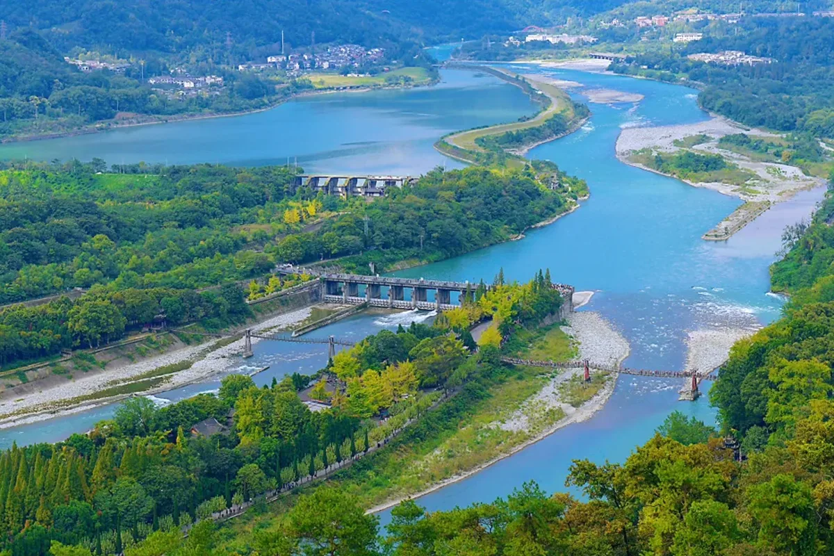Beyond Chengdu: Pandas, Ancient Water & Blue Lights