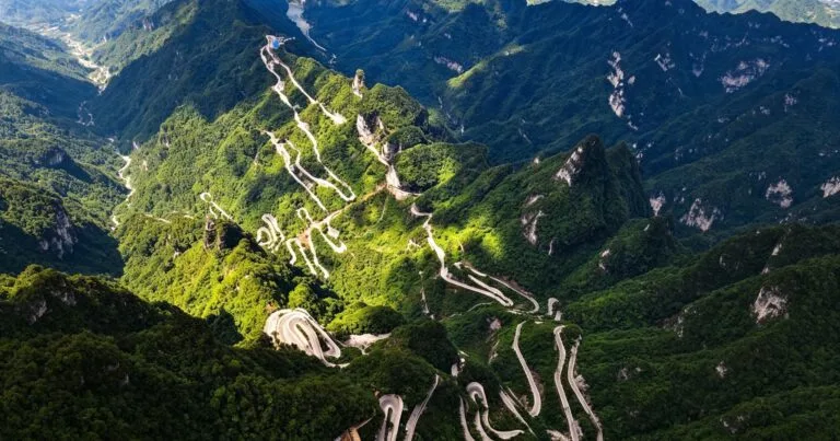 Tongtian Avenue