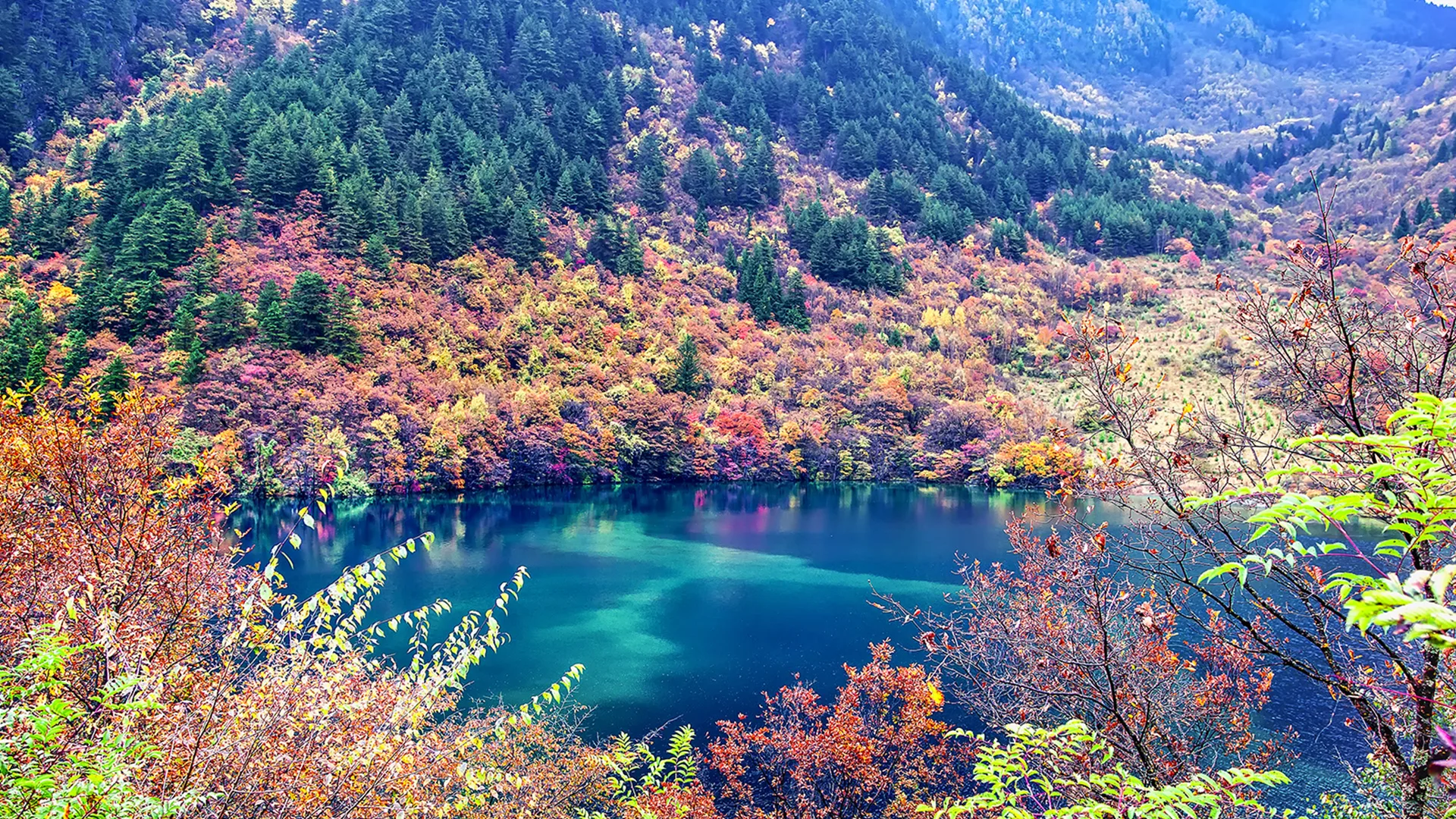 Chengdu High-Speed Rail Guide to Jiuzhaigou & Huanglong